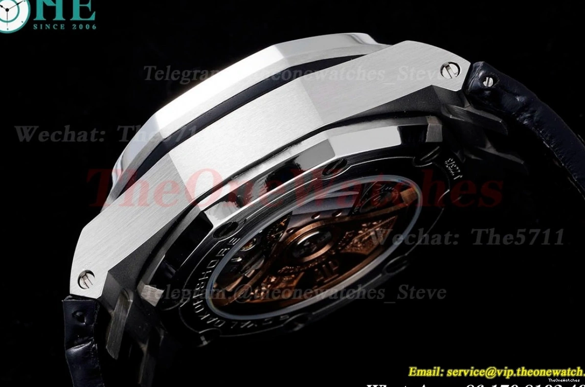 Num LE Royal Grey Oak Offshore RSF SS Mod A3126 42mm 0424